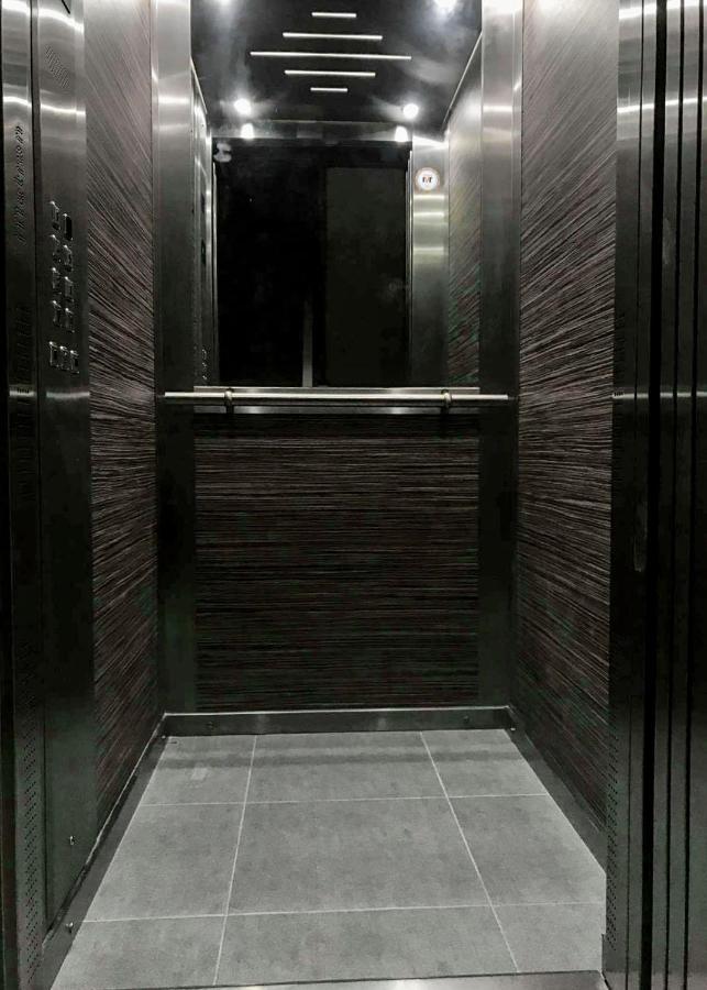 F10 Room 1, Private Double Room With Private Bathroom In Shared Flat 姆西达 外观 照片